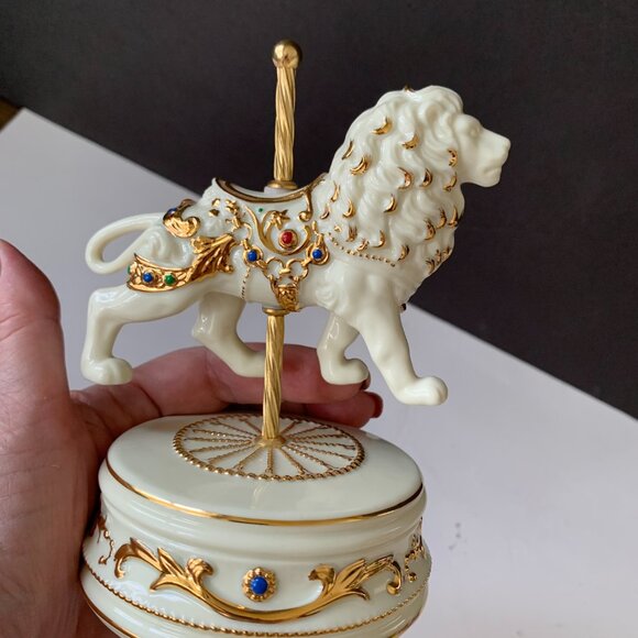 SAN FRANCISCO MUSIC COMPANY MAUREEN DRDAK LION CAROUSEL UNCHAINED MELODY MUSIC - Picture 2 of 11